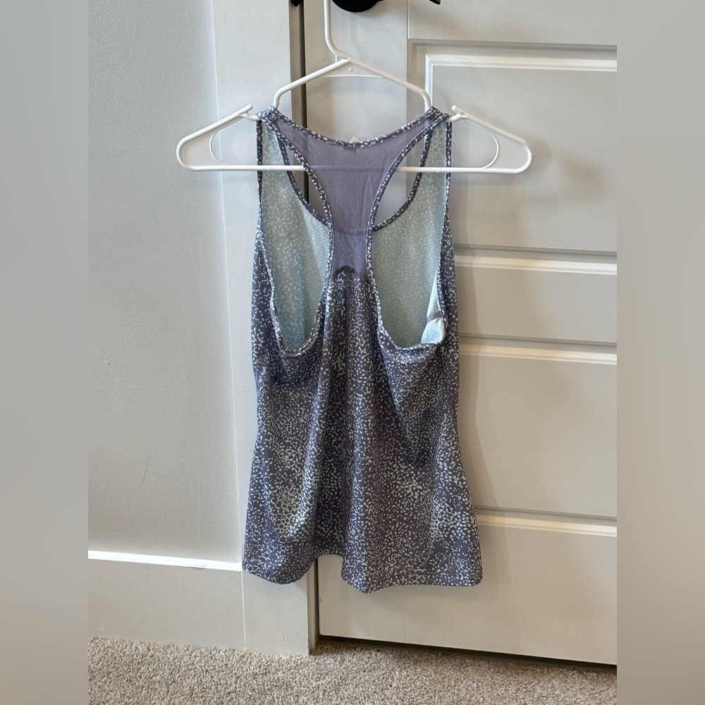 Under Armour Speckled Gray Tank Top - Picture 4 of 4